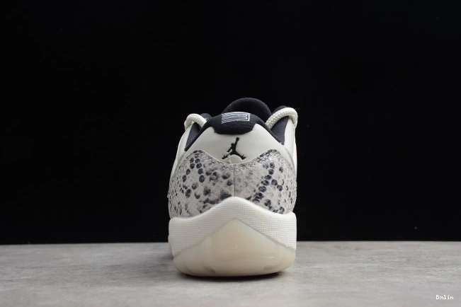 Bmlin Shoes 11 Snake Jordan Light SE Air CD6846-002 Low Bone 0812